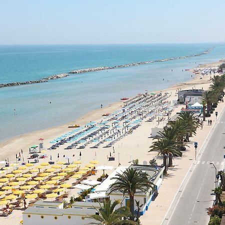 Hotel Cristal Cupra Marittima Dış mekan fotoğraf